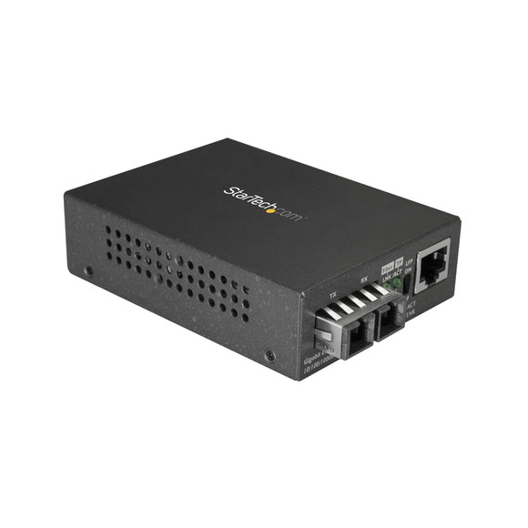 StarTech.com Multimode (MM) SC Fiber Media Converter for 10/100/1000 Network - 550m Range - Gigabit Ethernet - 850nm - Full Duplex (MCMGBSCMM055)